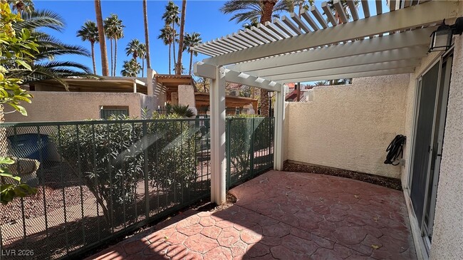 Building Photo - 5252 Island Chain Rd