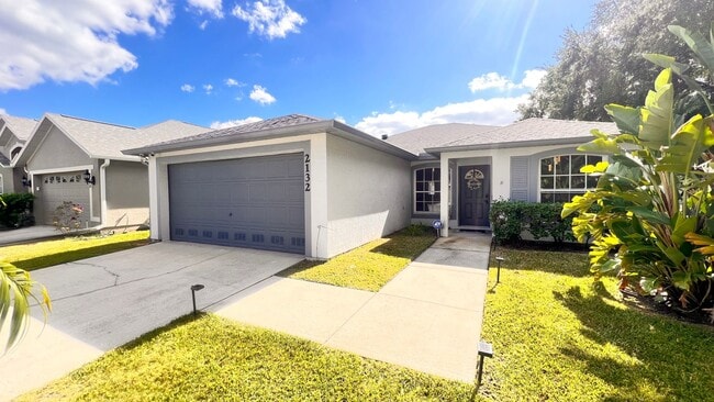 Building Photo - The Heart of Maitland: 3BD/2BA Home That F...