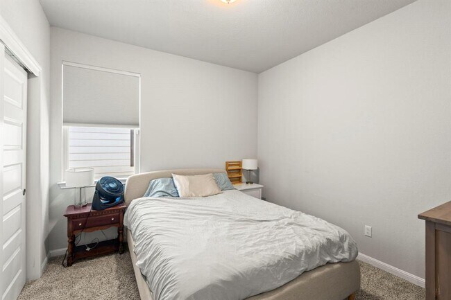 Building Photo - 12402 Zenyatta Dr