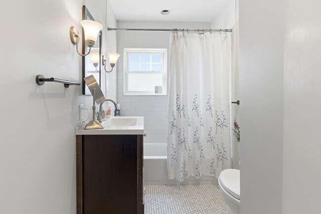 Building Photo - 31 High St