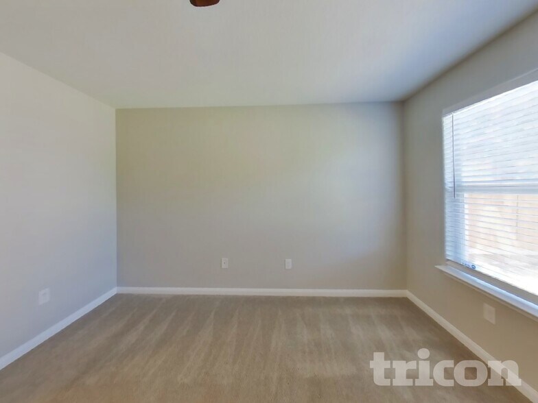 Building Photo - 11651 Luckey Vista