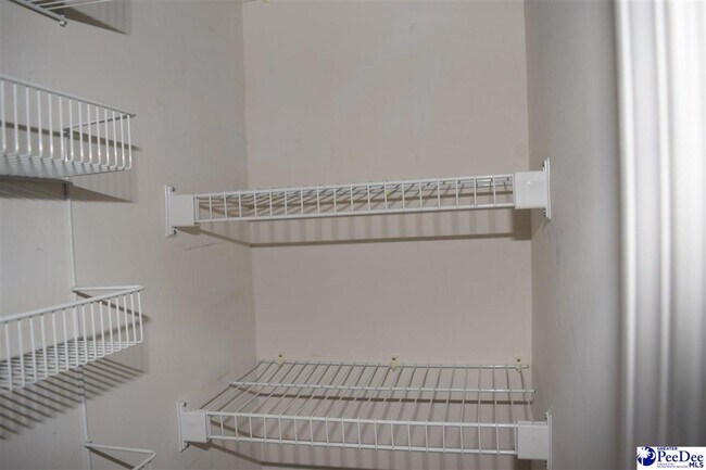 Building Photo - 2125 Sanderling Dr