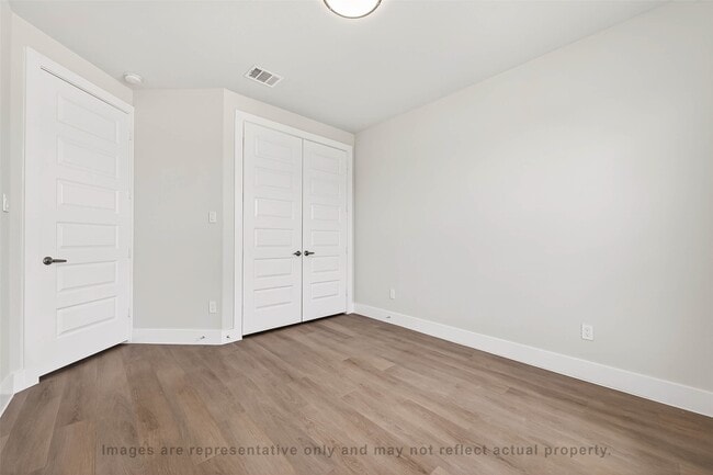 Building Photo - 10719 Mason Rd