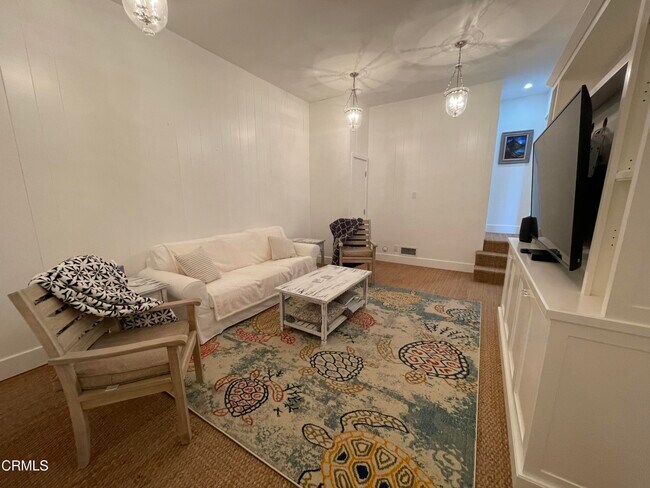 Building Photo - 3628 Ocean Dr