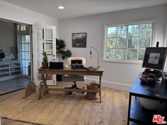 Building Photo - 456 S McKnight Rd