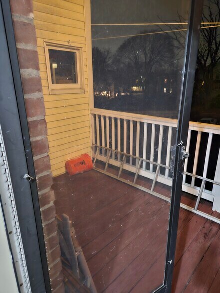 Building Photo - 4354 Washington St