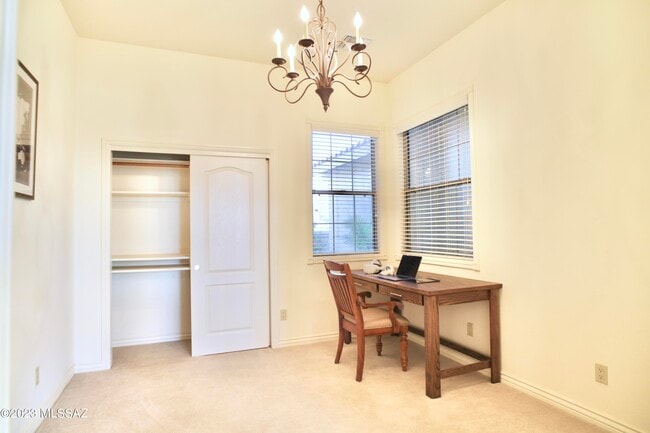 Building Photo - 12129 N Tall Grass Dr