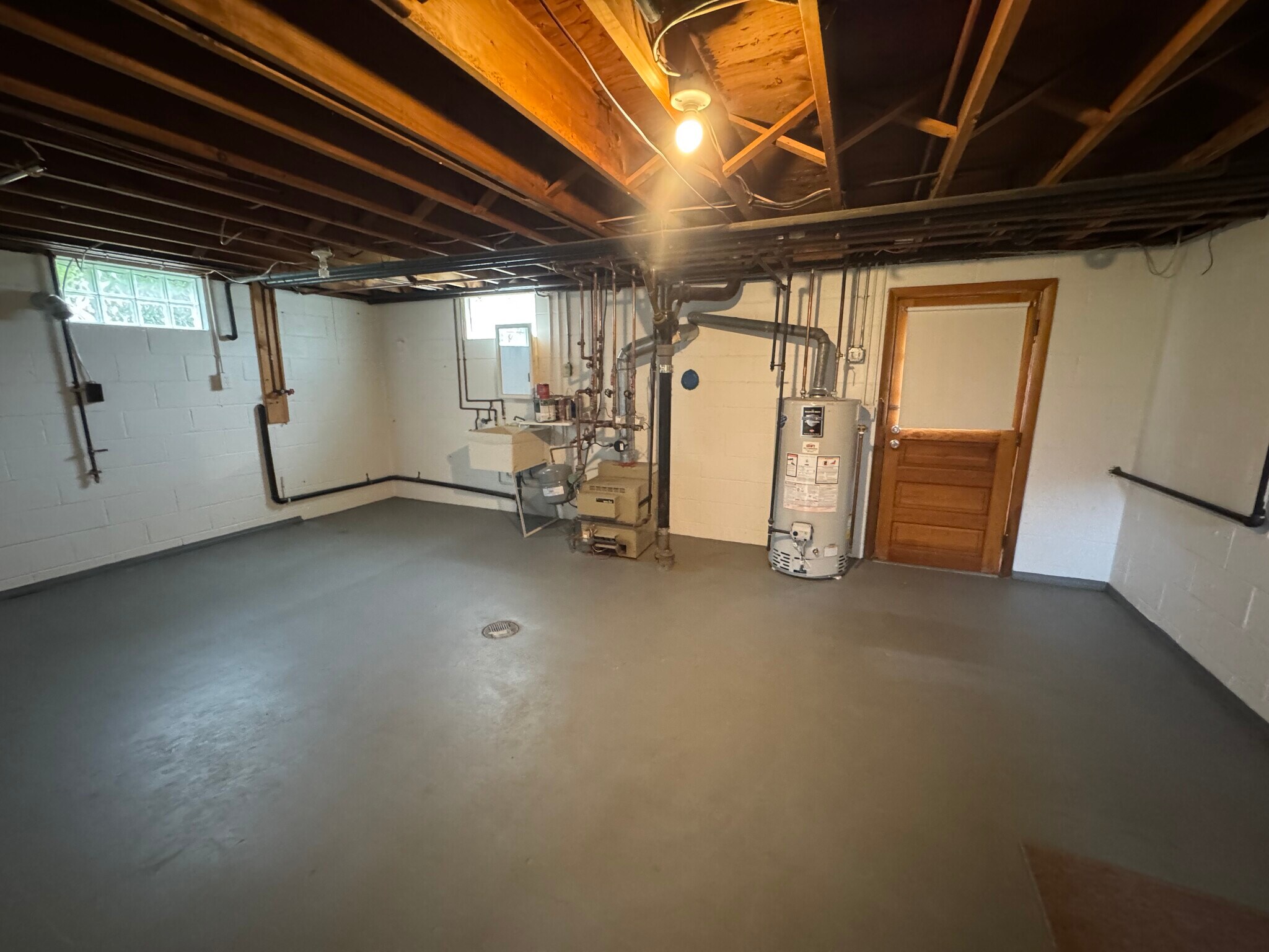 Building Photo - 2224 Tennyson St NW