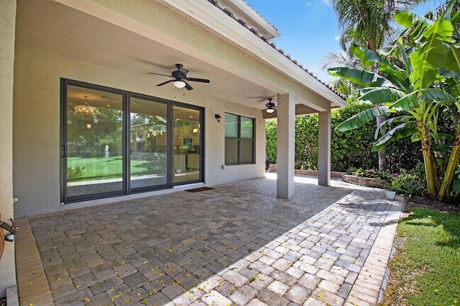 Building Photo - 8101 Ironstone Dr