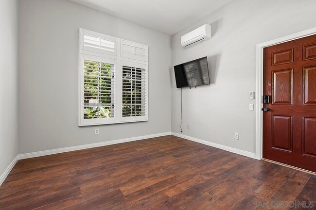 Building Photo - 4485 Sunset Bluffs Way