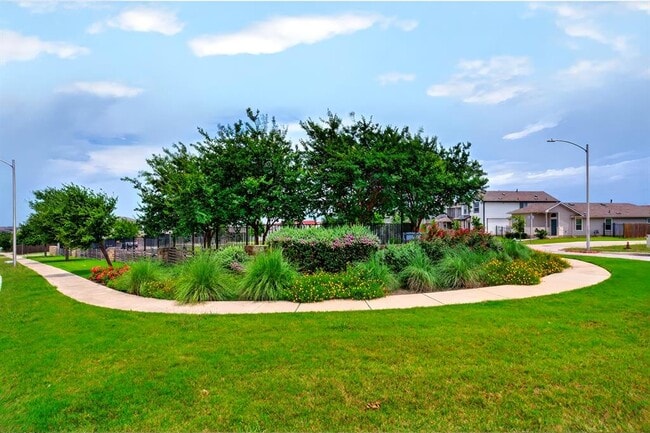 Building Photo - 2006 Grow Ln