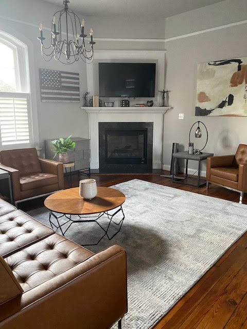 Building Photo - 813 Brewer Ave