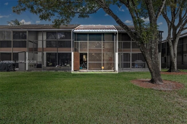 Building Photo - 4241 SW 71st Ter
