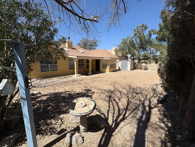 Building Photo - Home for Rent in Horizon by the Golf Course