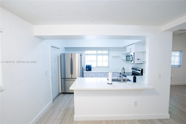 Building Photo - 350 NW 19th Terrace