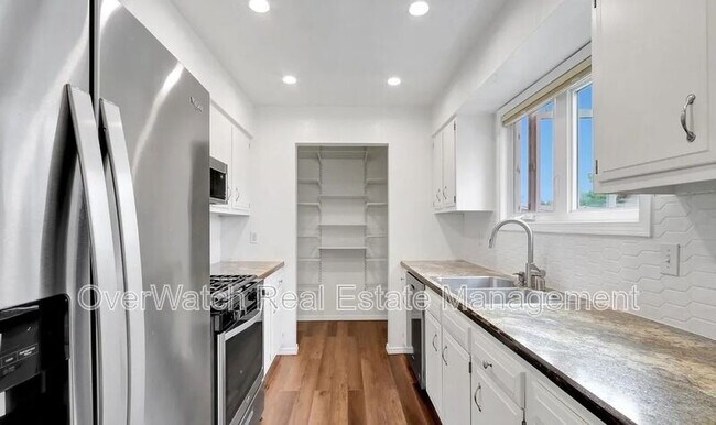 Building Photo - 4202 Pinnacle Cir