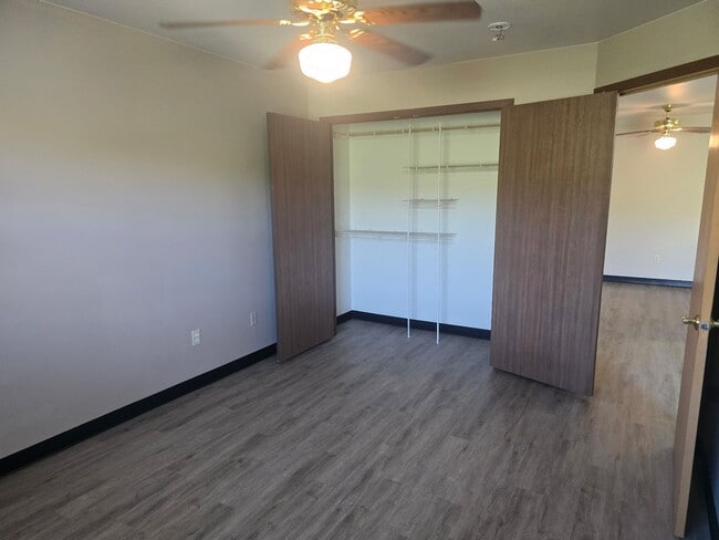 Building Photo - Cozy One Bedroom Apartment in Black River!