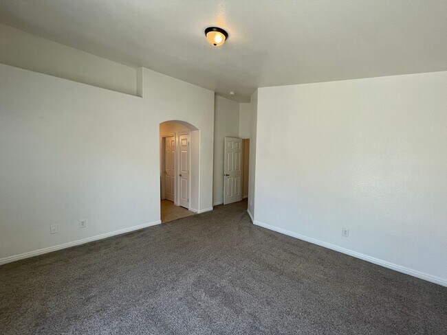 Building Photo - Great 3 bedroom Townhome Available Soon!