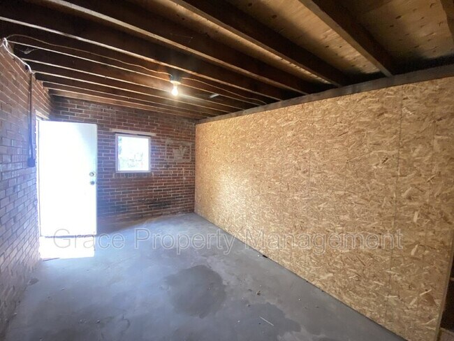 Building Photo - 184 S Emerson St