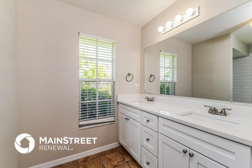 Building Photo - 1425 SW 6th Pl