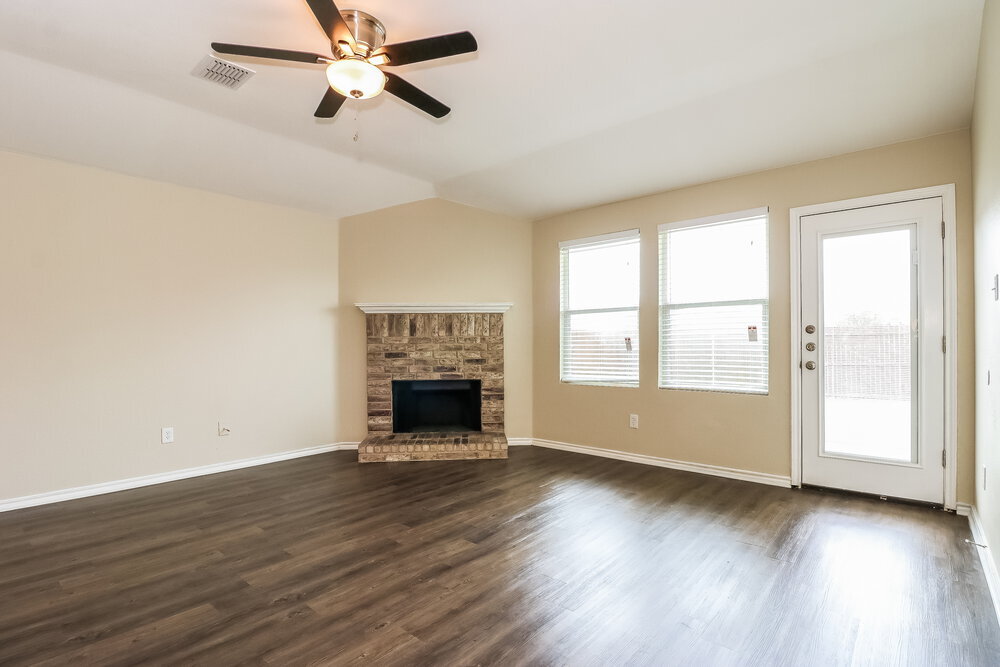 Building Photo - 636 Horn St