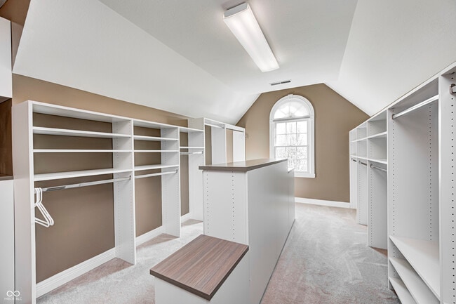 Building Photo - 2009 W 250 N