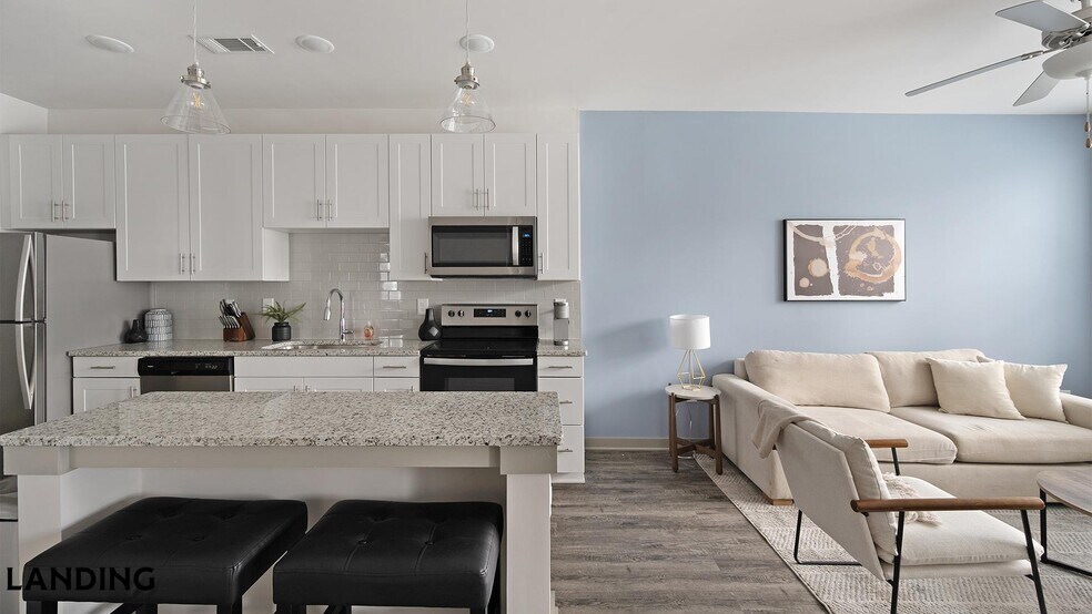 Building Photo - 2165 Nolensville Pk