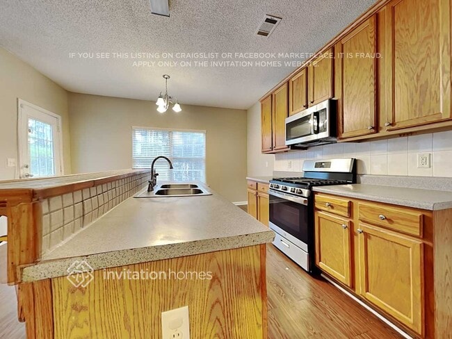 Building Photo - 6716 Delaware Bend