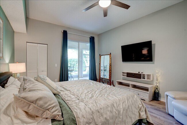 Building Photo - 10173 Andover Coach Cir