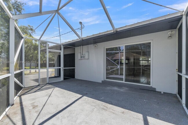 Building Photo - 3504 NW 85th Ave