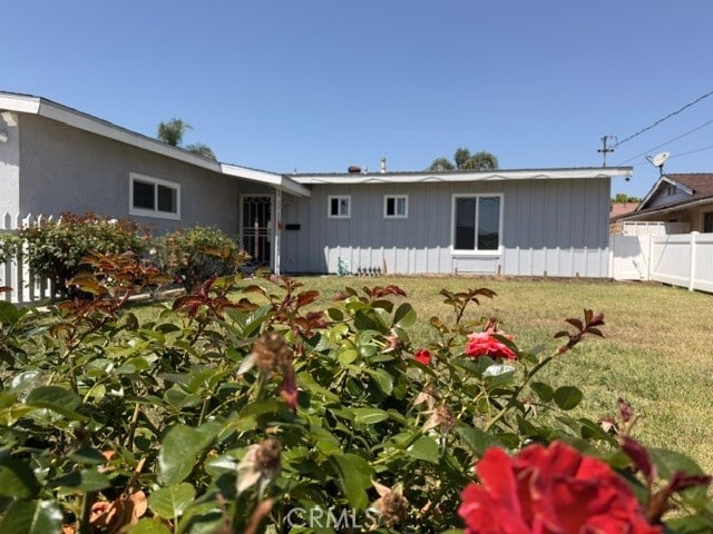 Building Photo - 2415 Los Padres Dr