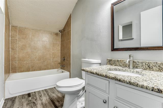 Building Photo - 5818 Jester Dr
