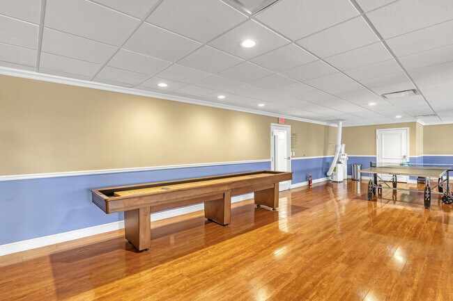 Building Photo - 3546 S Ocean Blvd
