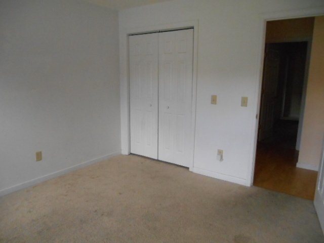 Building Photo - Duplex For Rent