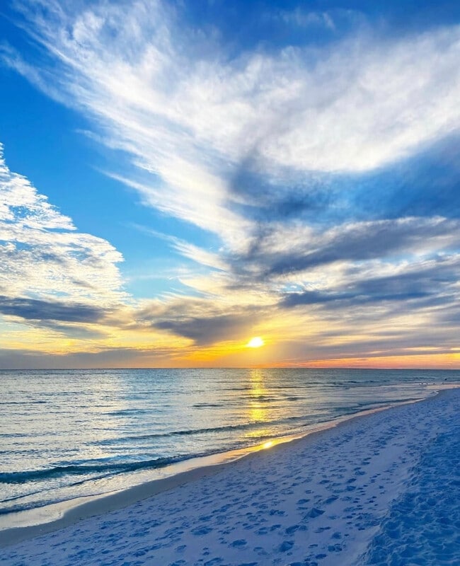 Building Photo - 25 Seabreeze Trail