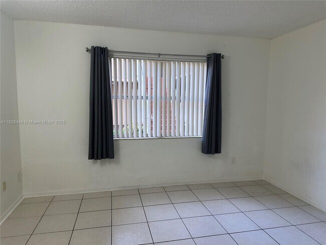 Building Photo - 9972 SW 88th St