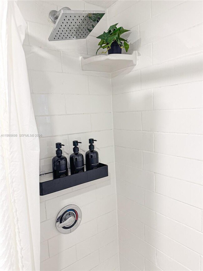 Building Photo - 174 NE 55th St