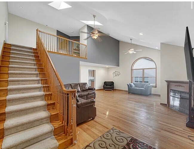 Building Photo - 6708 Tanager St
