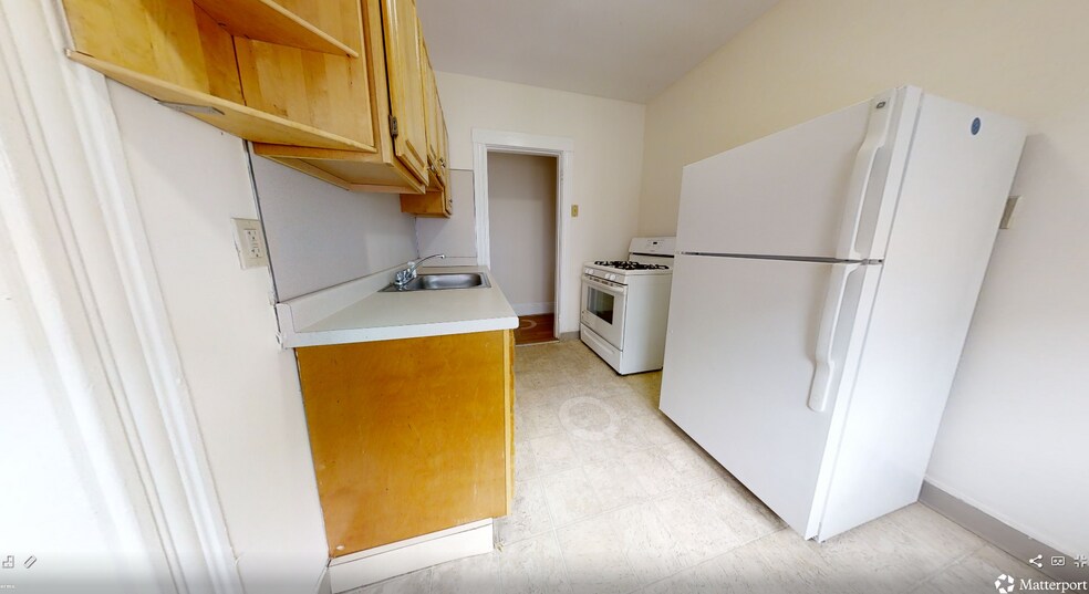 Building Photo - 120 Washington St