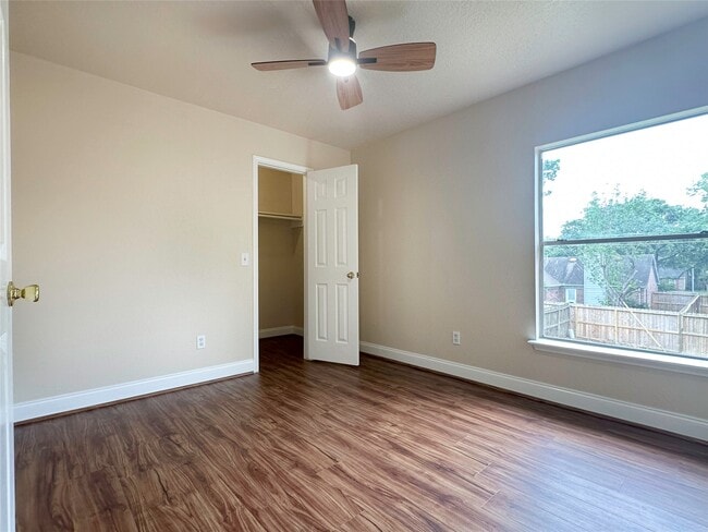 Building Photo - 20603 Apache Lake Dr