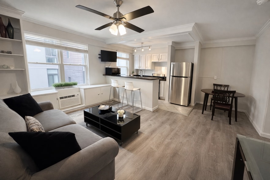 Building Photo - 2130 N St NW