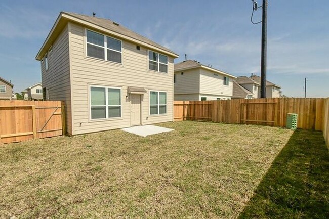 Building Photo - 4163 Silver Ranch Rd