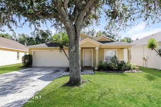 Building Photo - 25406-25407 7 Rivers Cir