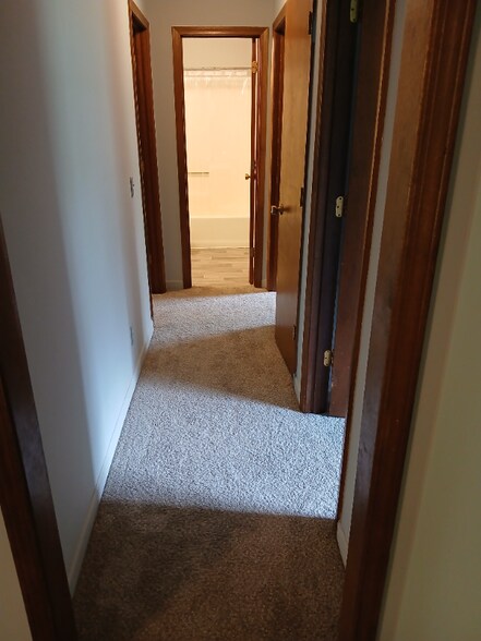 Building Photo - 1850 Brandy Dr SE