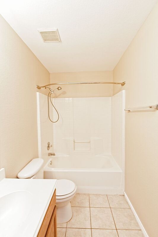 Building Photo - 4009 Hidden Meadow Ct