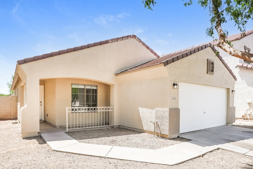 Building Photo - 2224 S 83rd Ln