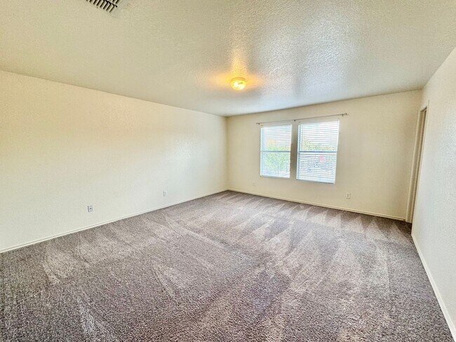 Building Photo - *COMING SOON*  Beautifully Designed Two-Story Home with Loft and Garden Tub!