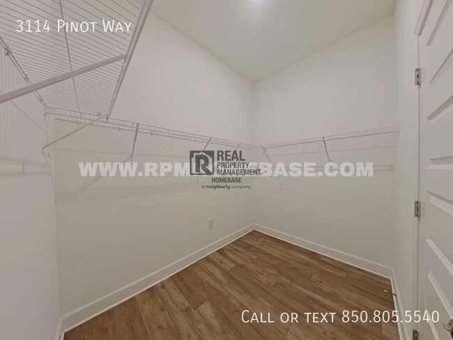 Building Photo - 3114 Pinot Way