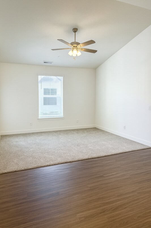 Building Photo - 4777 Alder Dr