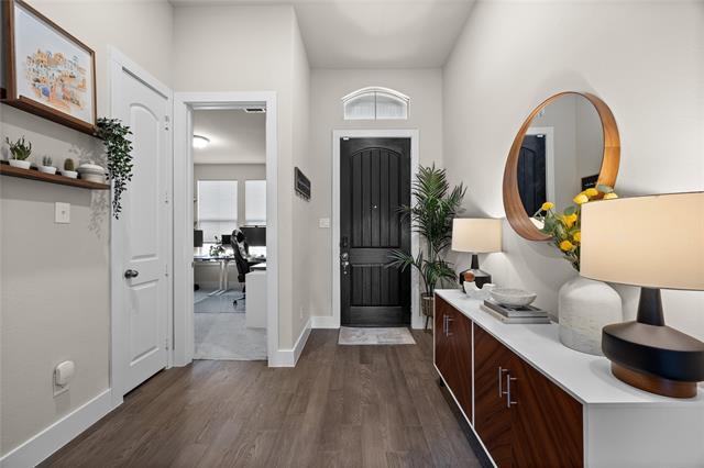 Building Photo - 2516 Briarbrook Dr